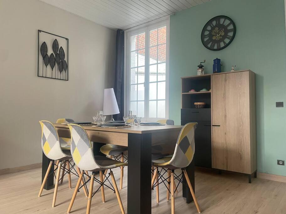 Maison A 2 Pas Du Centre Ville Péronne Extérieur photo